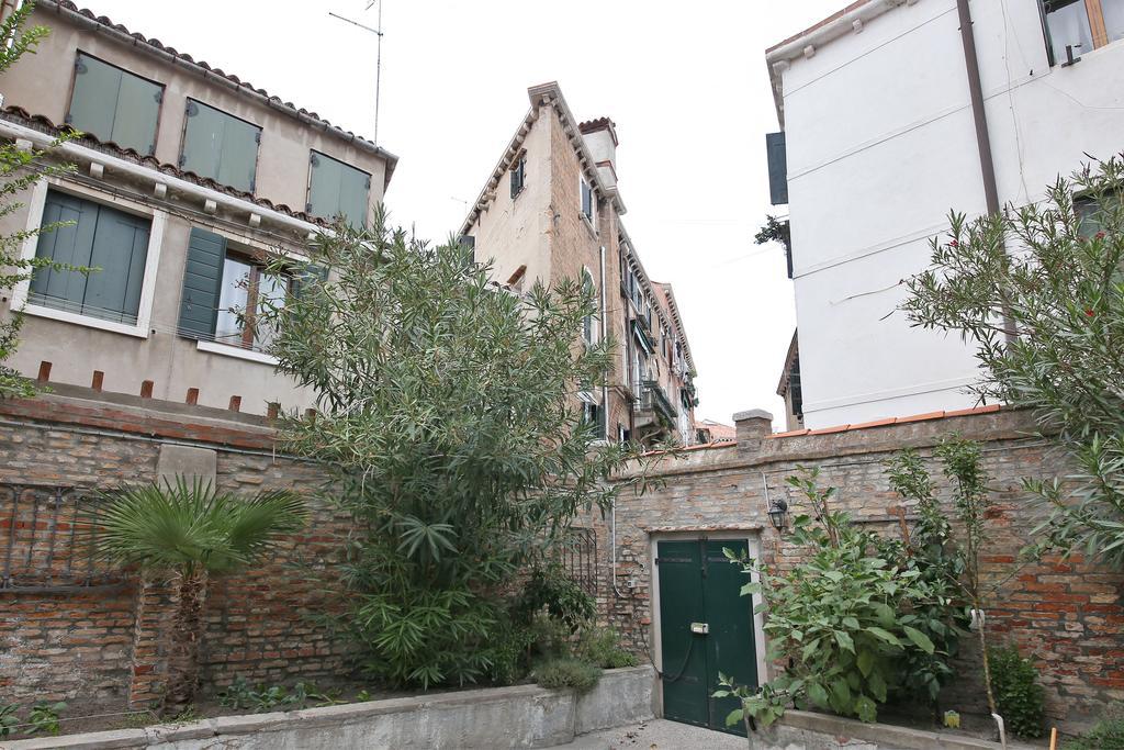 Appartamento Ca' Ermina & Garden Venezia Esterno foto